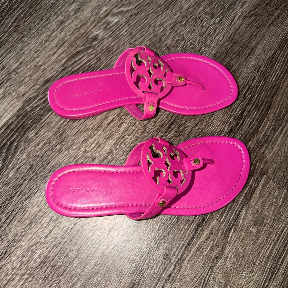 Tory Burch Miller Sandals - Fuchsia 7m - Picture 2 of 5